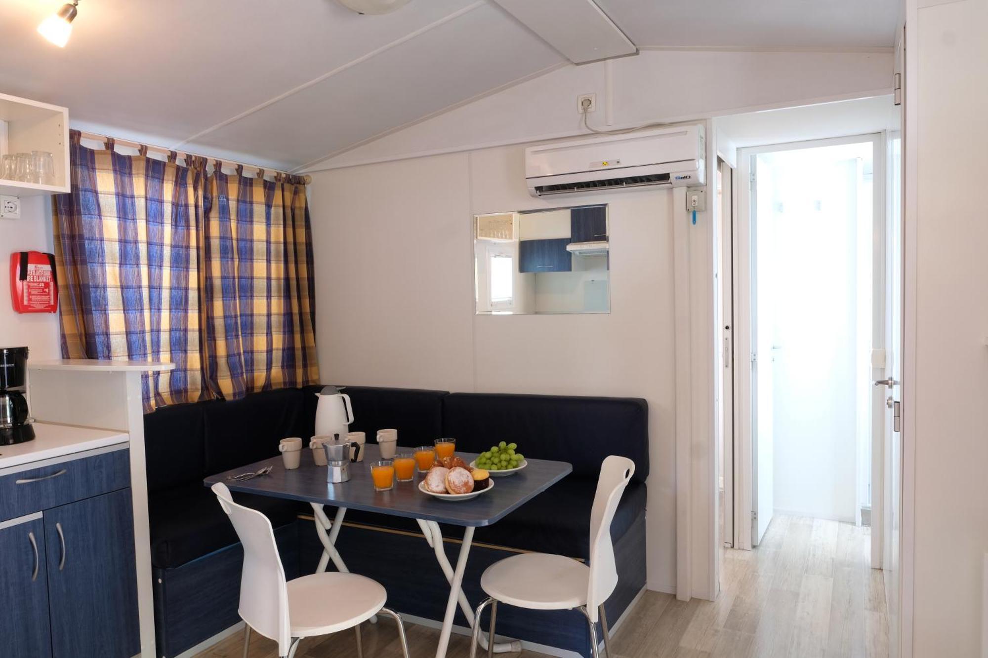Happy Camp Mobile Homes In Camping Village Rosapineta Rosolina Mare Exterior photo